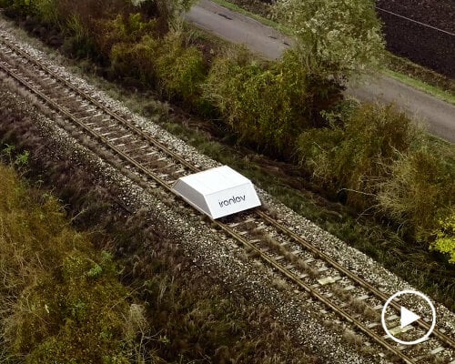 abracadabra! watch ironlev's magnetic levitation train make its driverless debut in italy